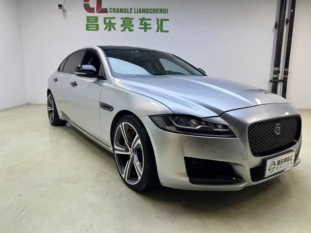 Jaguar XFL XFL 2.0 T 250 PS Luxury