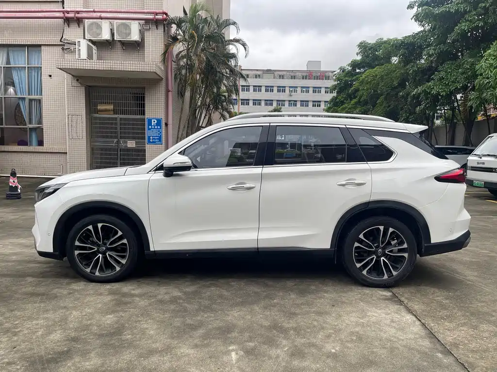 Trumpchi GS4 PLUS 390 T Auto Nebula