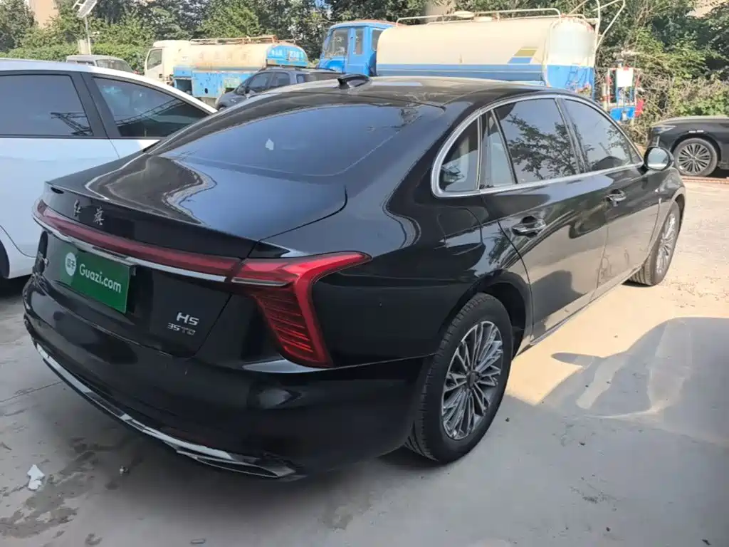 Hongqi H5 1.5 T DCT Connected Flagship Charm
