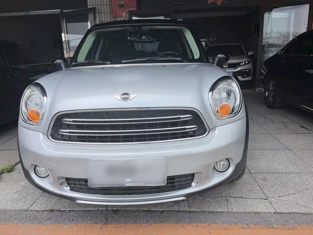 MINI COUNTRYMAN 1.6 T COOPER ALL4 Fun