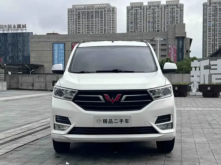 Wuling Hongguang 1.5 L Classic S Basic