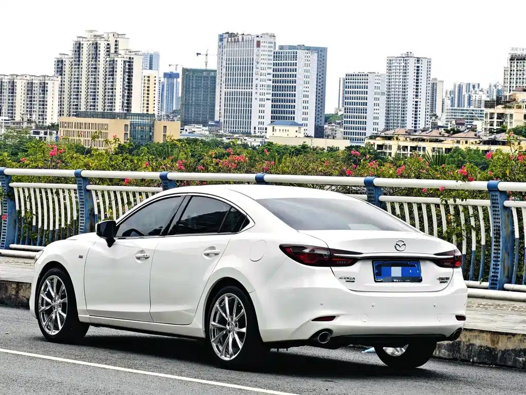 Atenza 2.5 L Blue Sky Sport