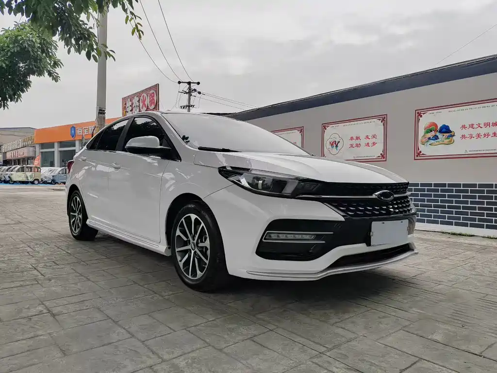 Arrizo GX Champion 1.5 L CVT Premium