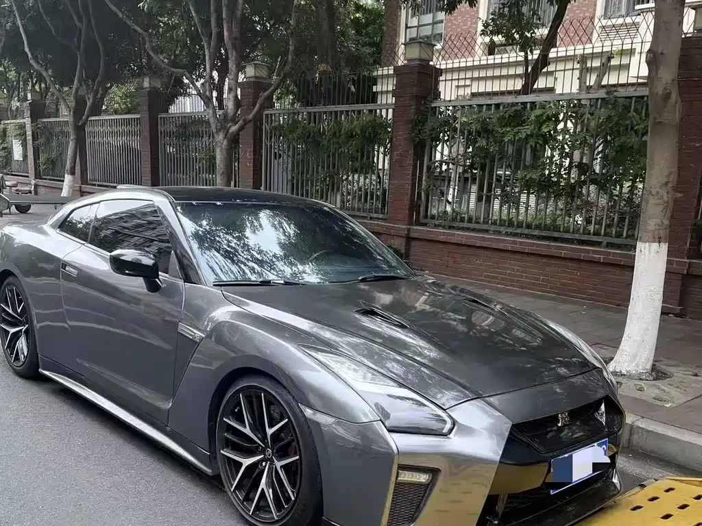 Nissan GT-R 3.8 T Premium Edition