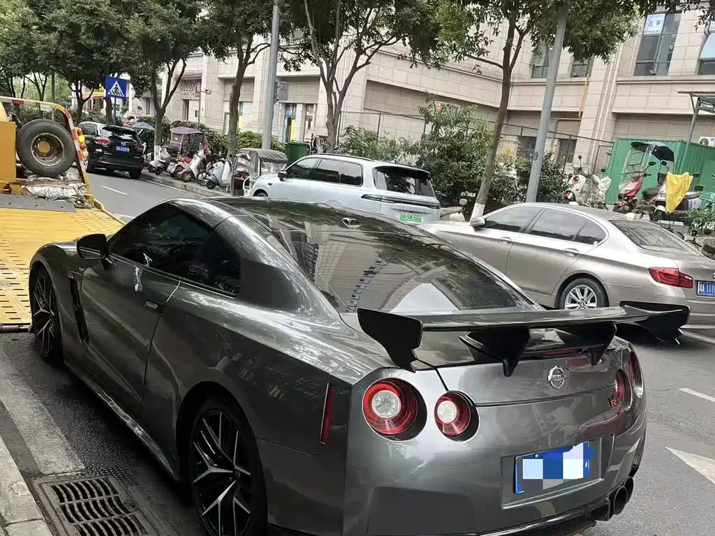 Nissan GT-R 3.8 T Premium Edition