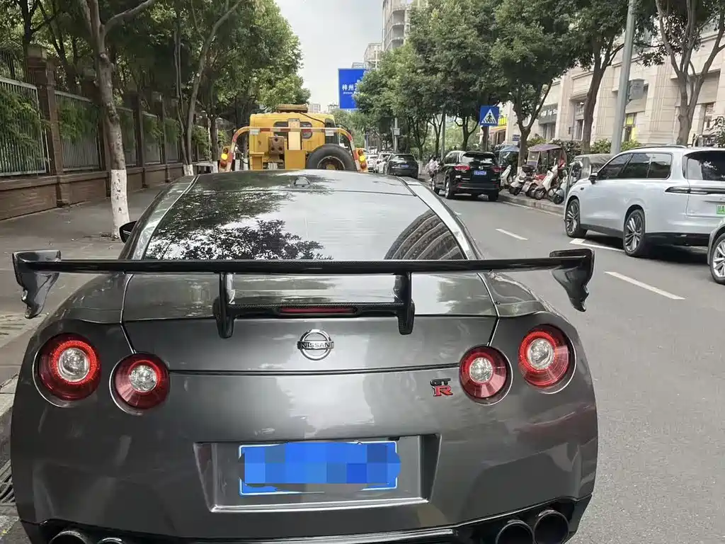 Nissan GT-R 3.8 T Premium Edition