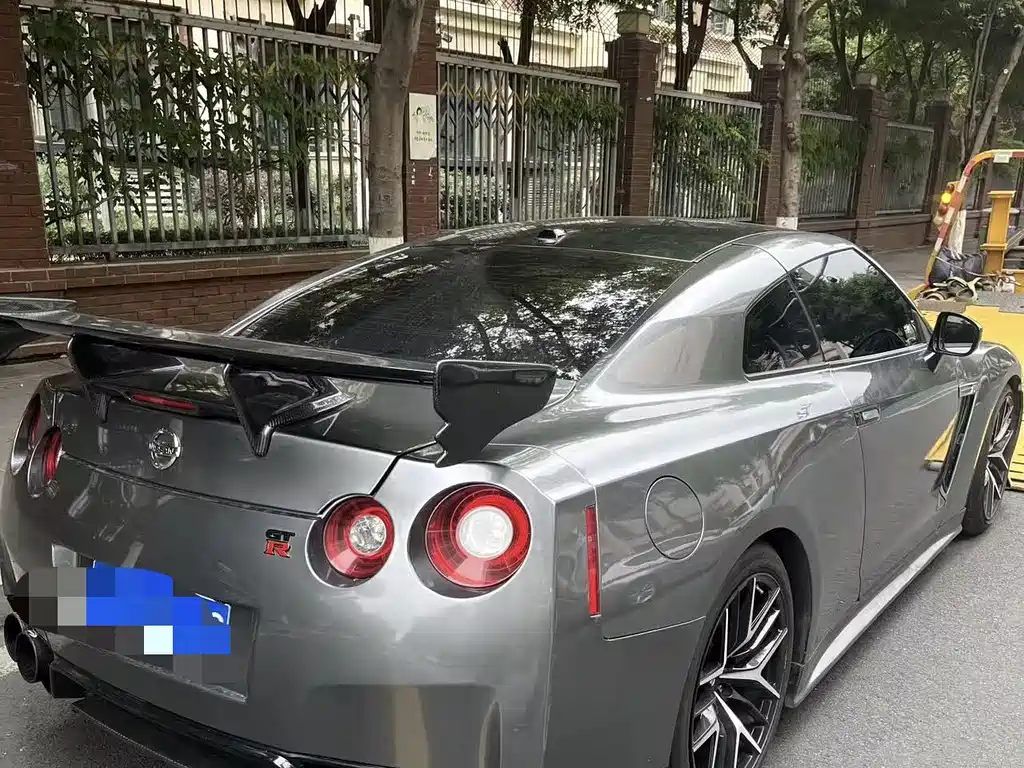 Nissan GT-R 3.8 T Premium Edition
