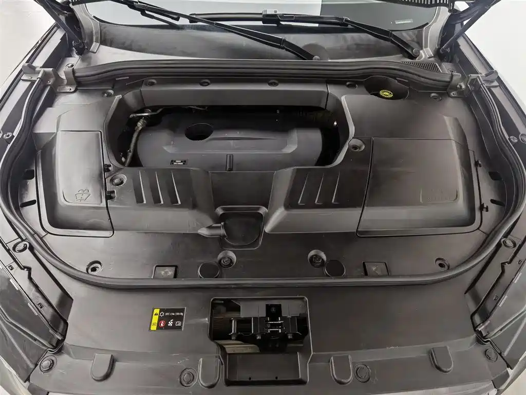WEY VV6 2.0 T 2 WD Smart Guard +