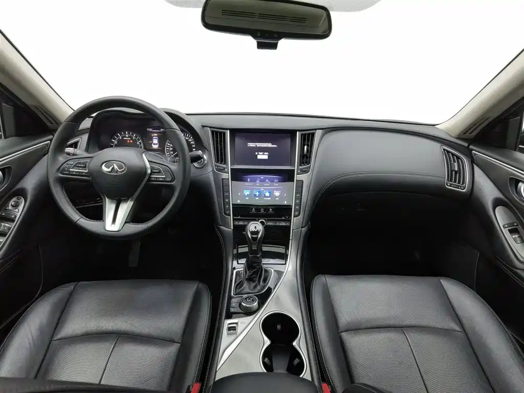 Infiniti Q50 L 2.0 T Comfort Enjoyment CN-V