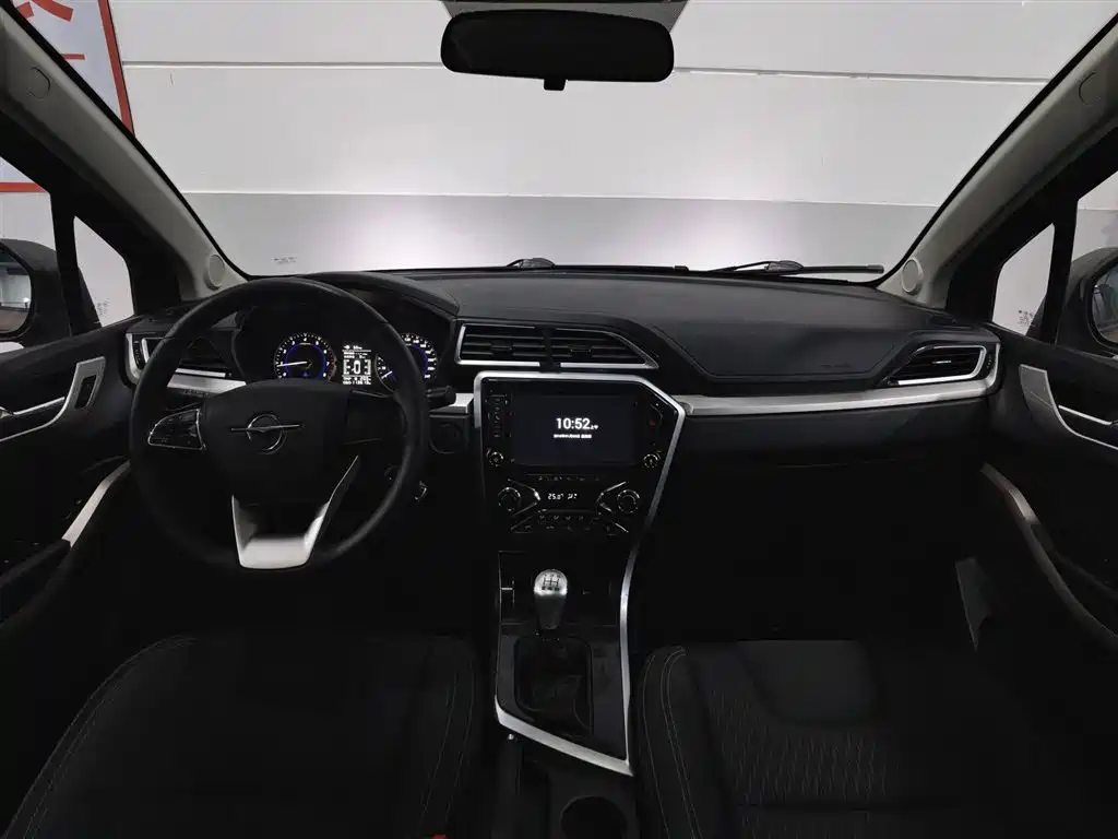 Haima S5 Youth 海马S5青春版 2018款 1.6 L 手动豪华型