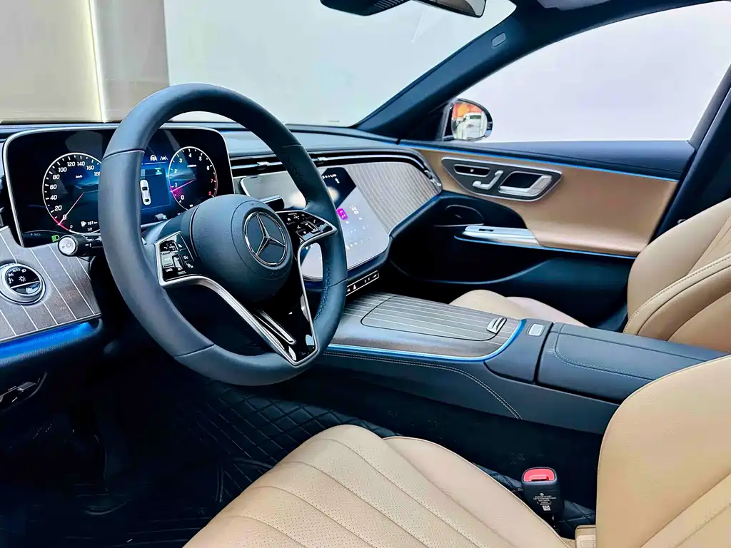Mercedes-Benz E-Class E 300 L Fashion
