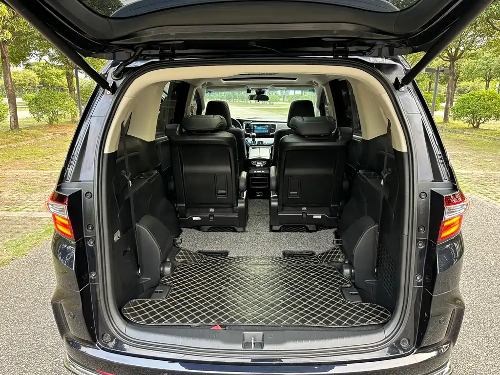 Odyssey 2.0 L Sharp· Premium