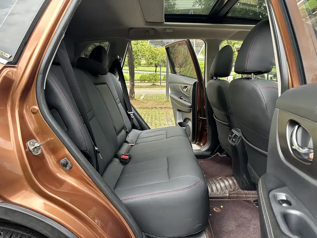 X-Trail 2.0 L CVT Comfort MAX 2 WD