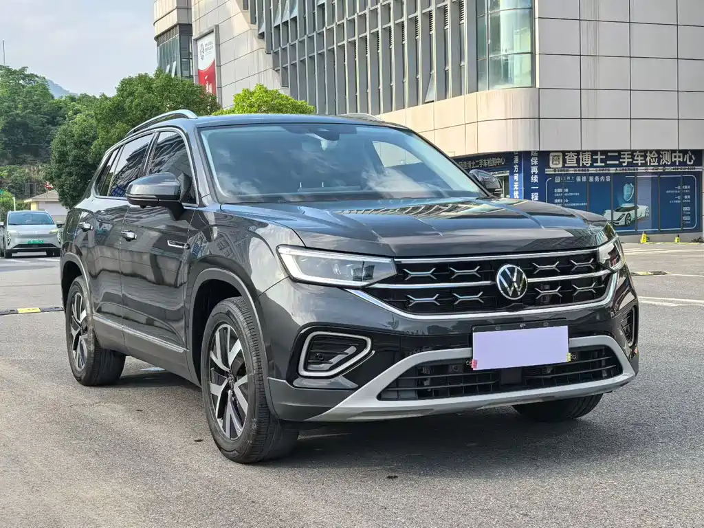 Tayron 330 TSI 2 WD Luxury Plus Advanced