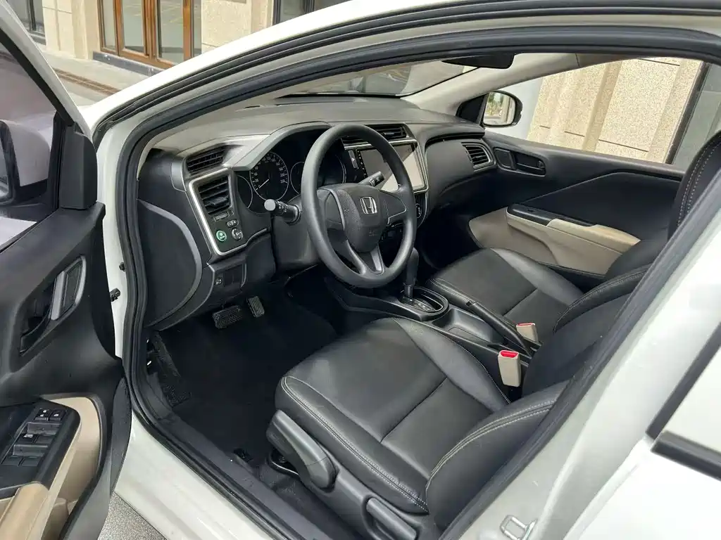 City 1.5 L CVT Comfort
