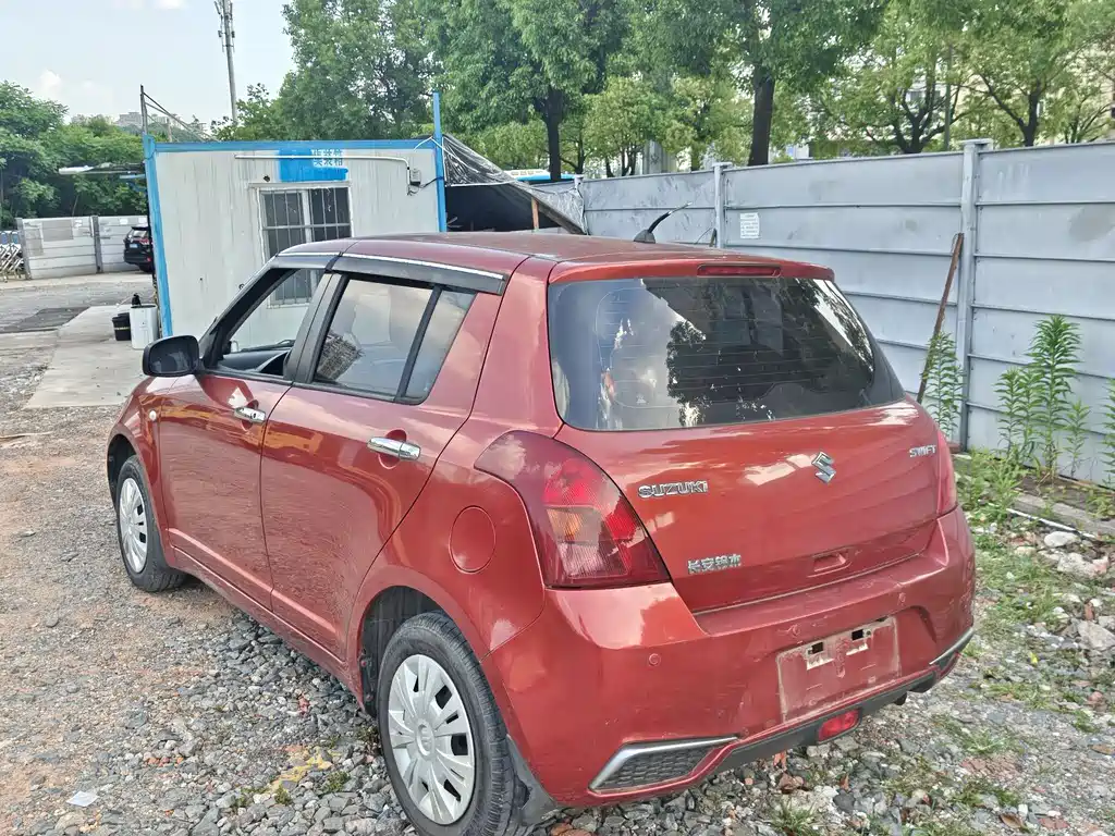 Swift 1.3 L Manual Value