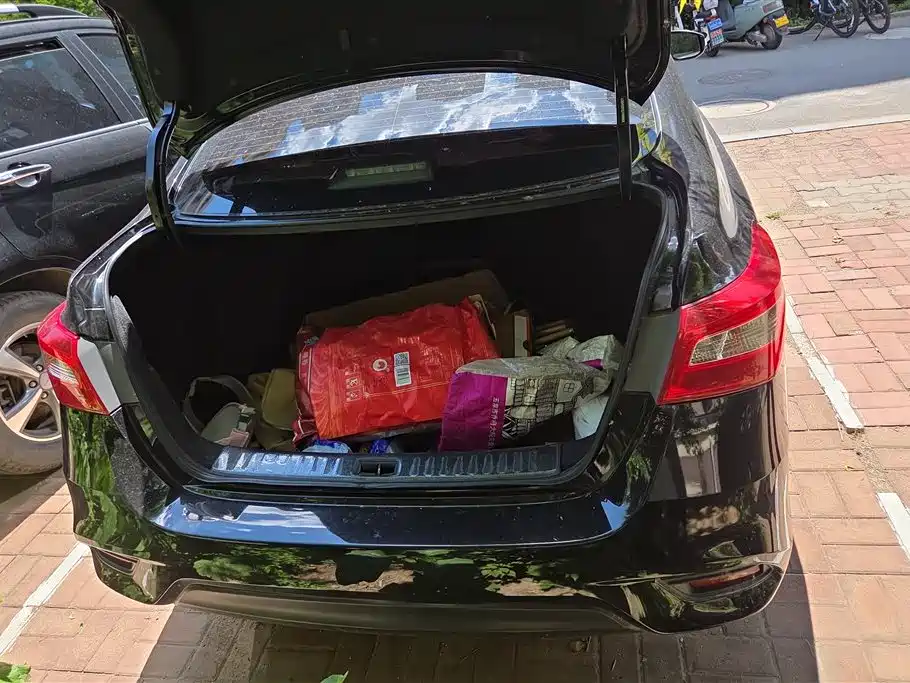 Sylphy 1.6 XV CVT Connected Premium CN-VI