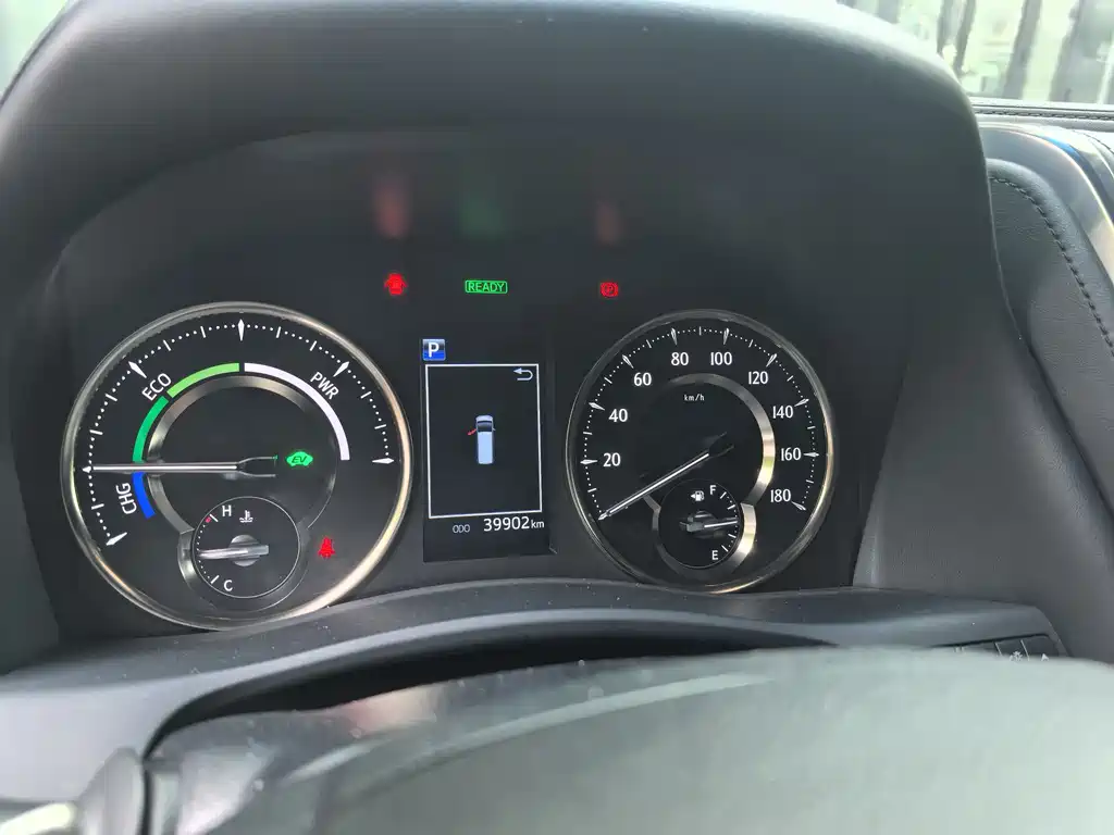 Lexus LM 300 h 7-seat Elegant