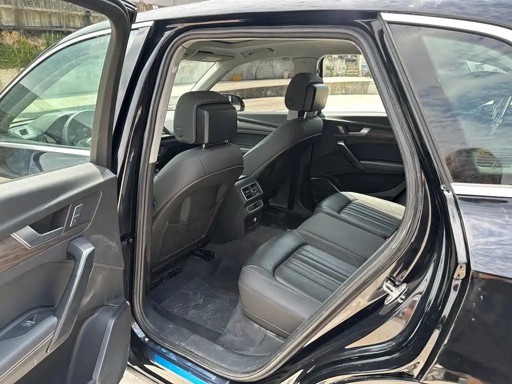 Audi Q5 L 40 T Luxury Dynamic