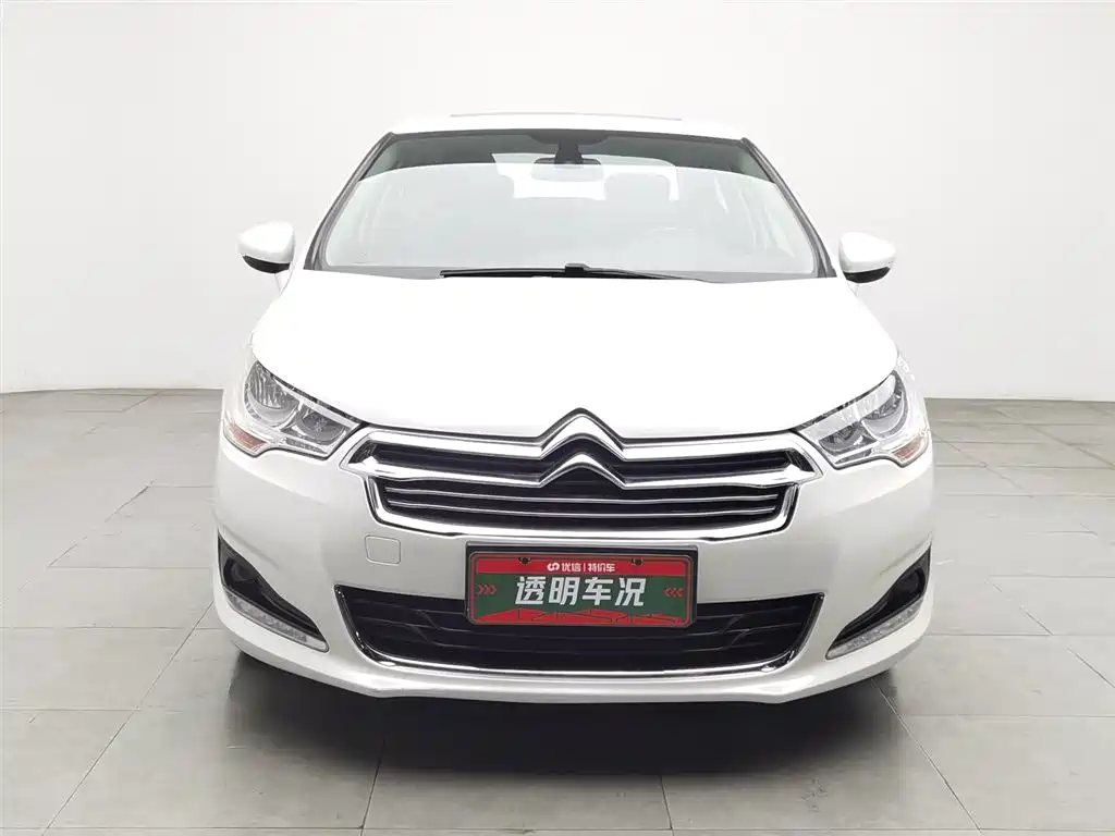 Citroen C4 L 雪铁龙C4 L 2015款 1.8 L 自动尊贵版