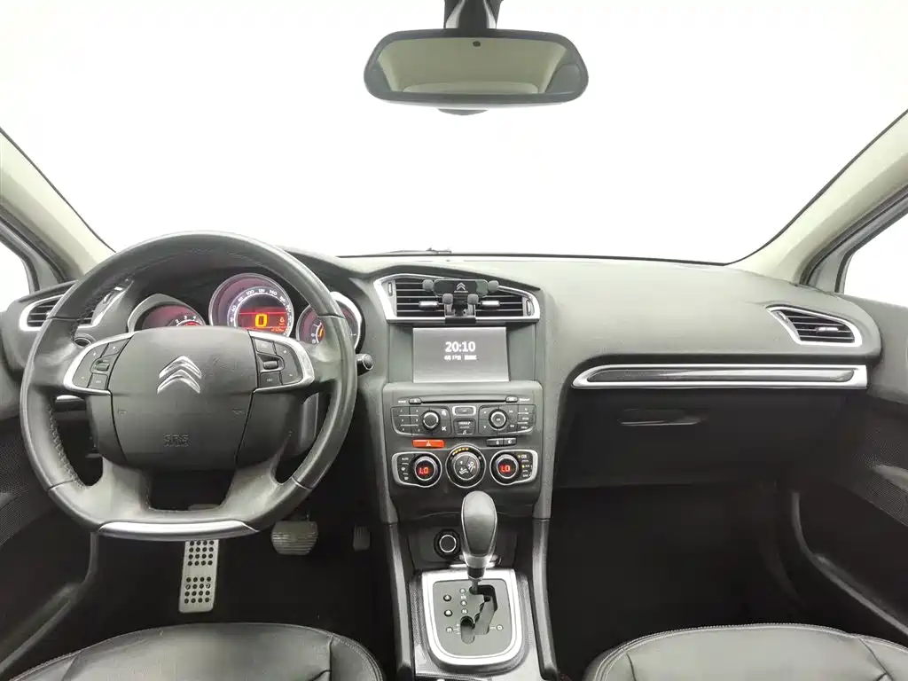 Citroen C4 L 雪铁龙C4 L 2015款 1.8 L 自动尊贵版