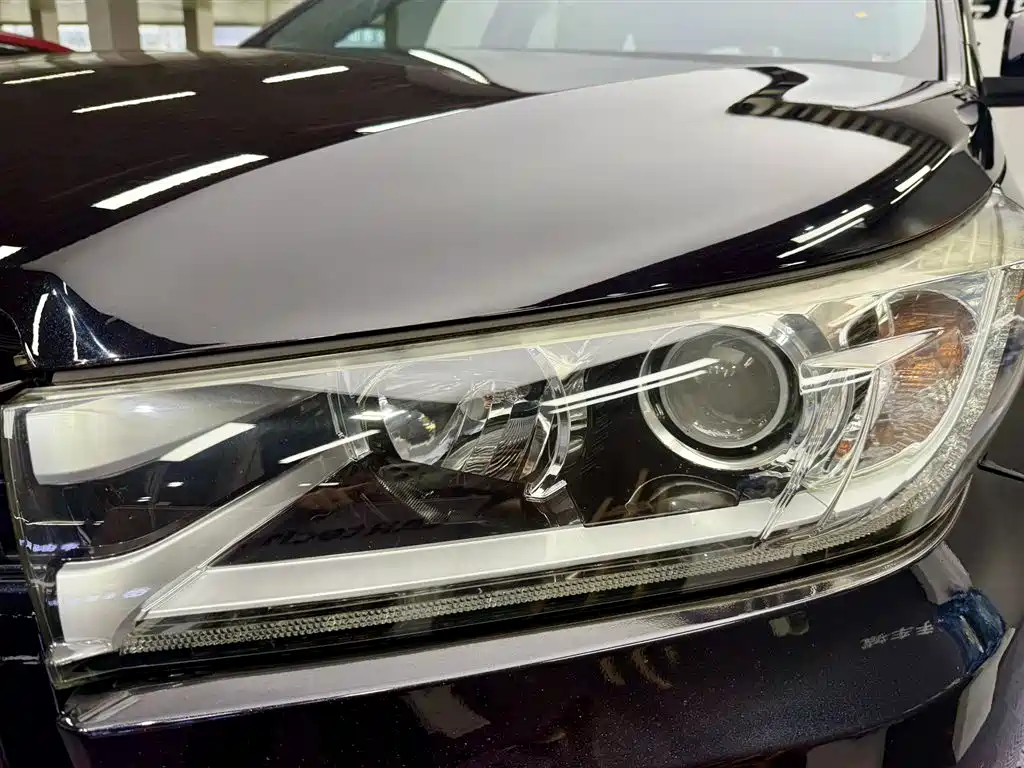Highlander 2.0 T 2 WD Distinguished 7-seat CN-V