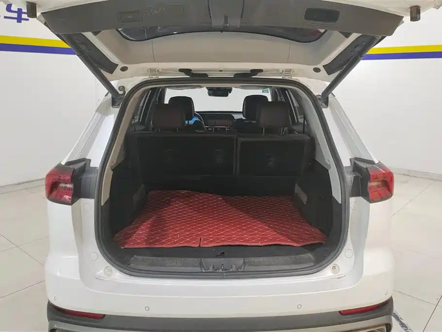 Tiggo 8 PRO 290 T 2 WD Ocean 5-seat