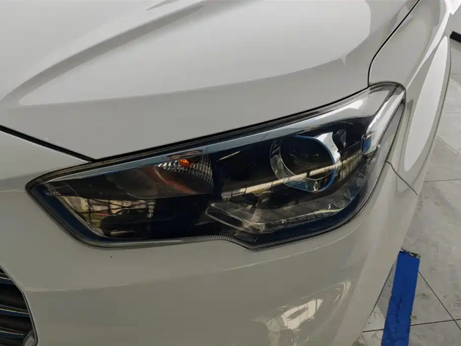 Hyundai ix35 2.0 L Auto 2 WD Brave · Smooth Enjoyment CN-VI