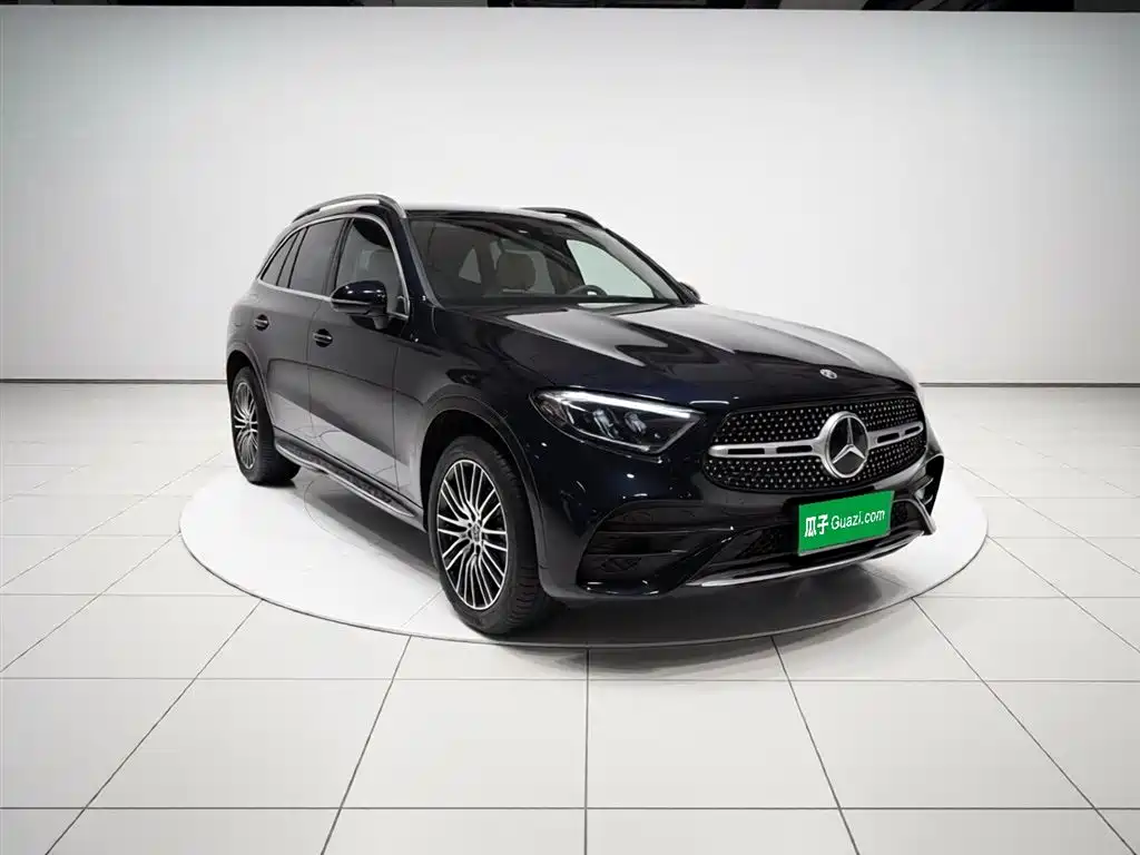 Mercedes-Benz GLC 奔驰GLC 2025款 GLC 300 L 4 MATIC 动感型 7座