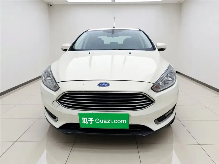Ford Focus 福克斯 2018款 三厢经典 EcoBoost 180 自动精英型