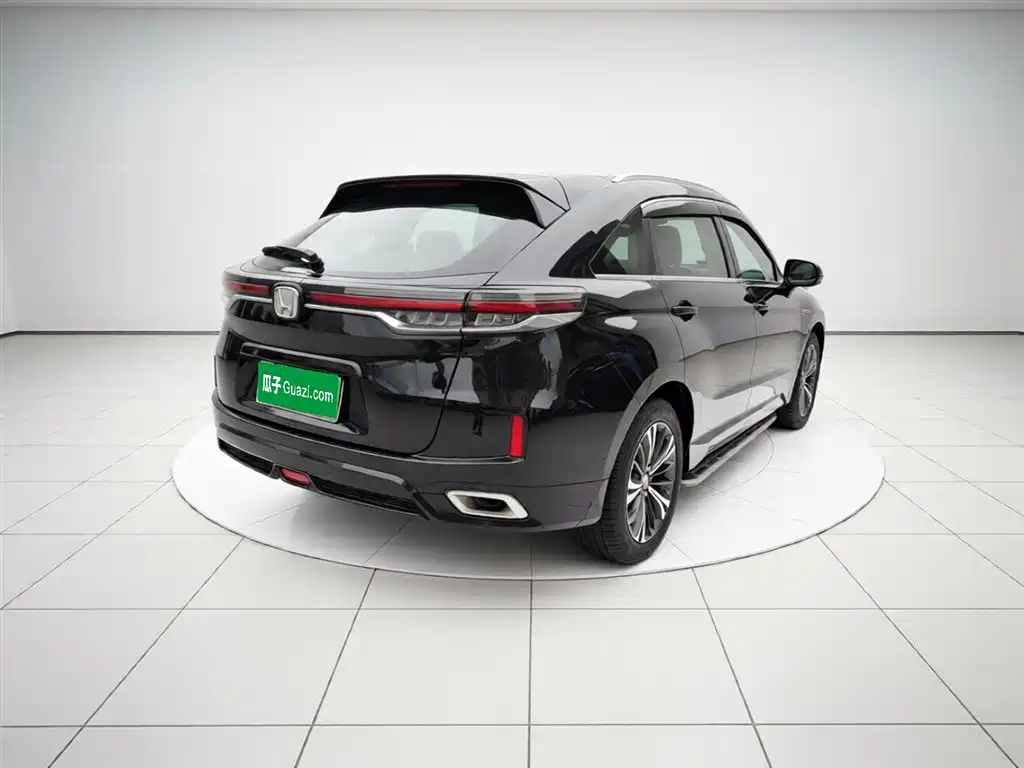 Honda UR-V 370 TURBO 2 WD Graceful