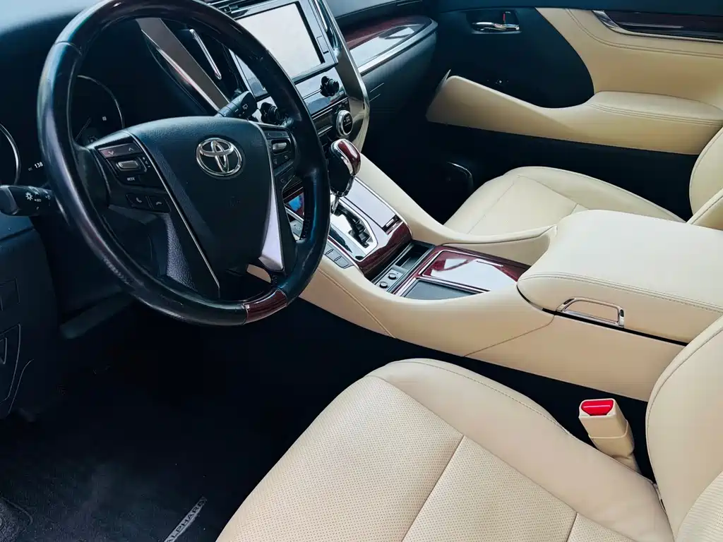 Alphard 3.5 L Luxury