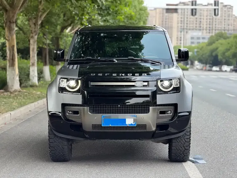 Land Rover Defender 110 3.0 T P400 X