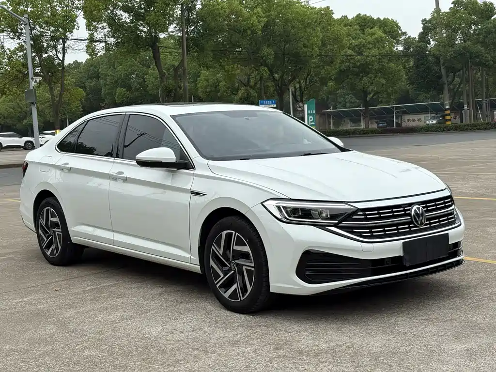 Sagitar 280 TSI DSG Transcend