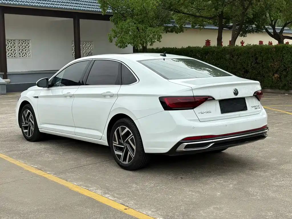 Sagitar 280 TSI DSG Transcend