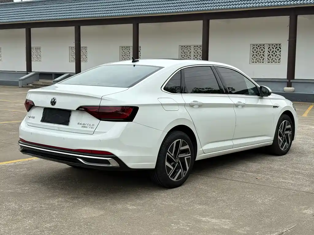 Sagitar 280 TSI DSG Transcend