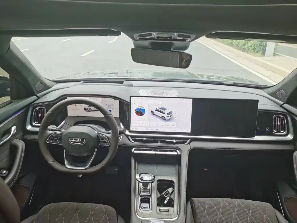 Xingyue L Oriental Shine 2.0 TD Auto Star Embrace