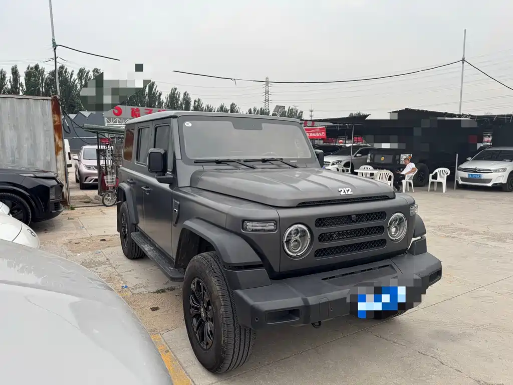 212 T01 2.0 T Mechanic