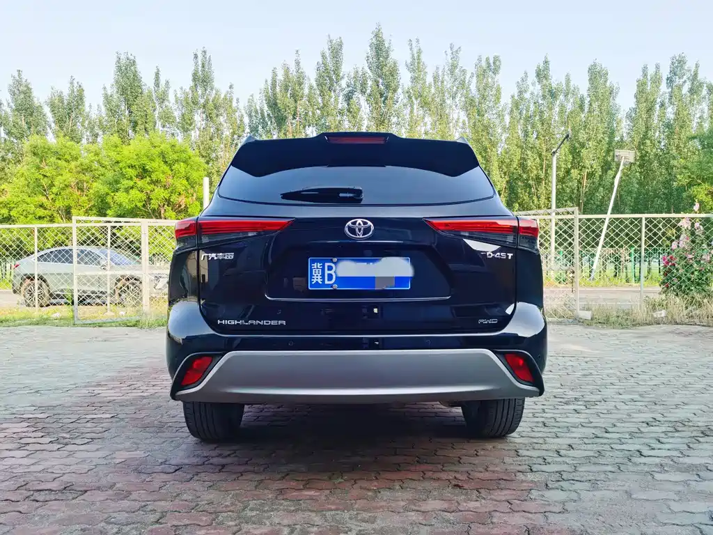 Highlander 380 T 4 WD Distinguished 7-seat