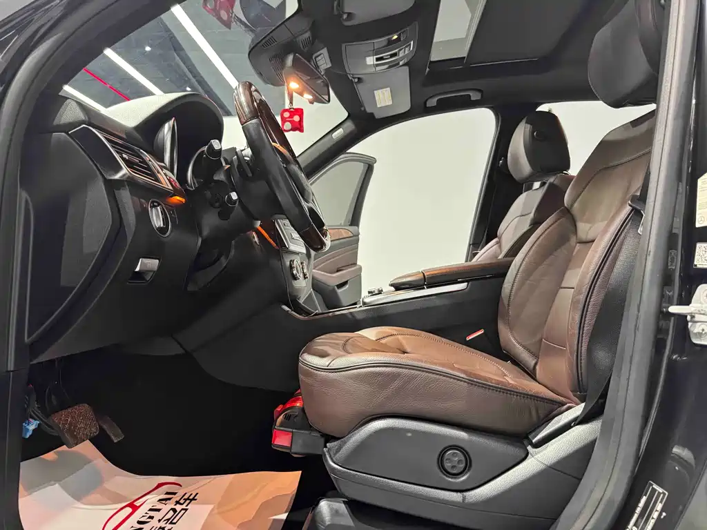 Mercedes-Benz M-Class ML 400 4 MATIC Luxury