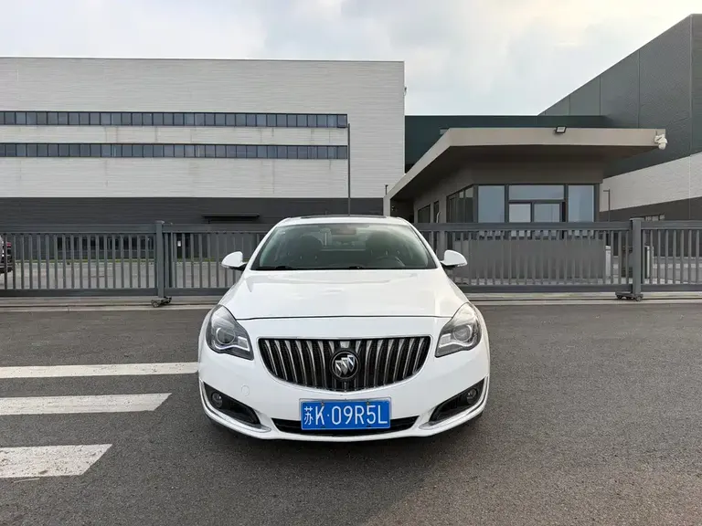 Buick Regal 1.6 T Fashion Tech