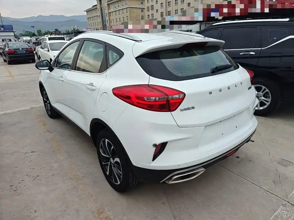 Emgrand GS 1.4 T CVT Elegant