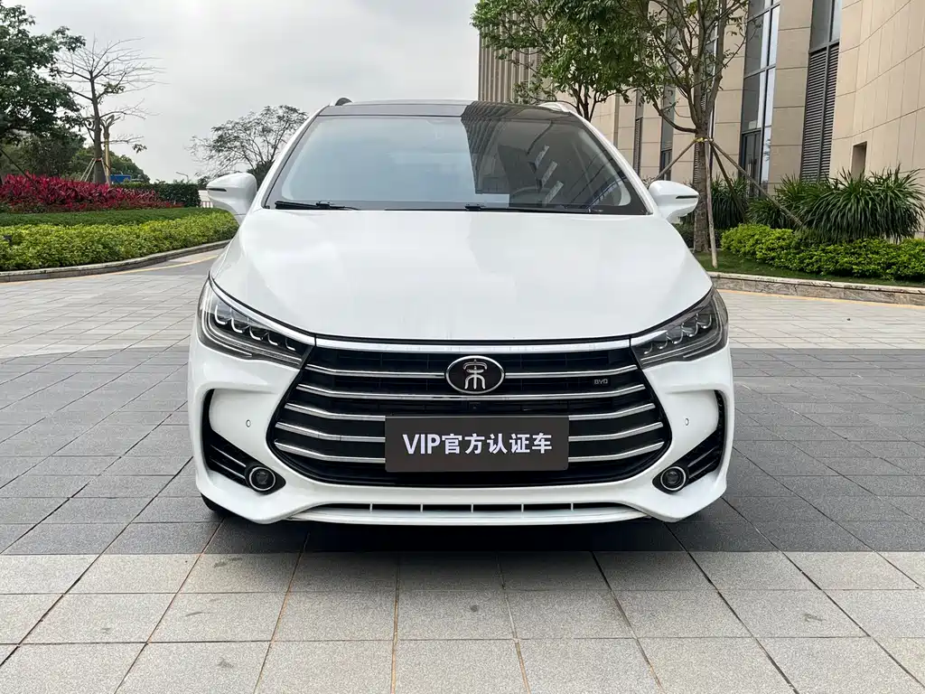 Song MAX 1.5 T Auto Connected Premium 7-seat