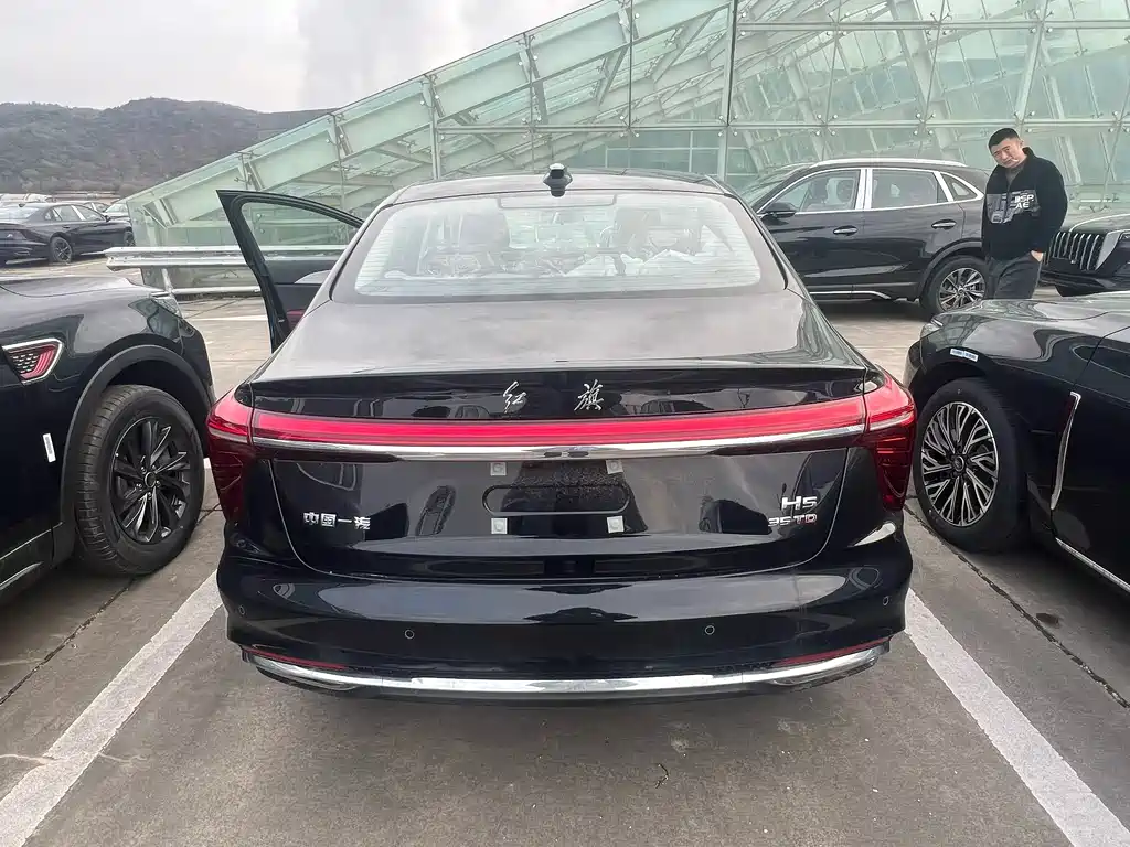 Hongqi H5 2.0 T Auto Flagship Smooth
