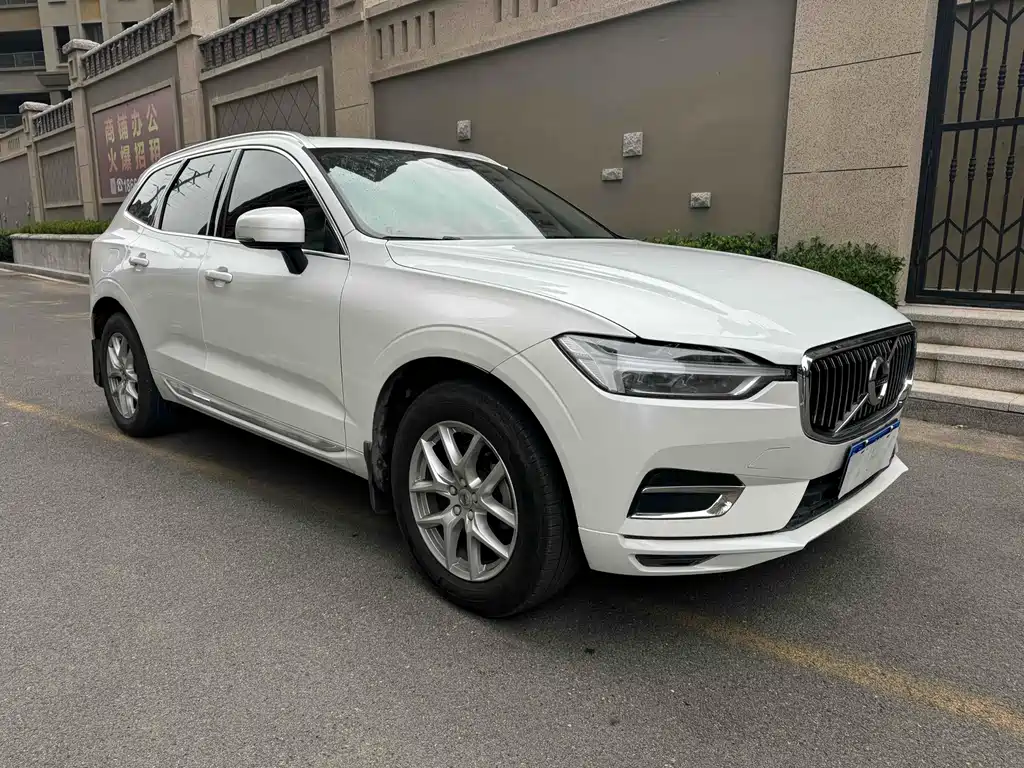 Volvo XC60 T5 4 WD Smart Ease