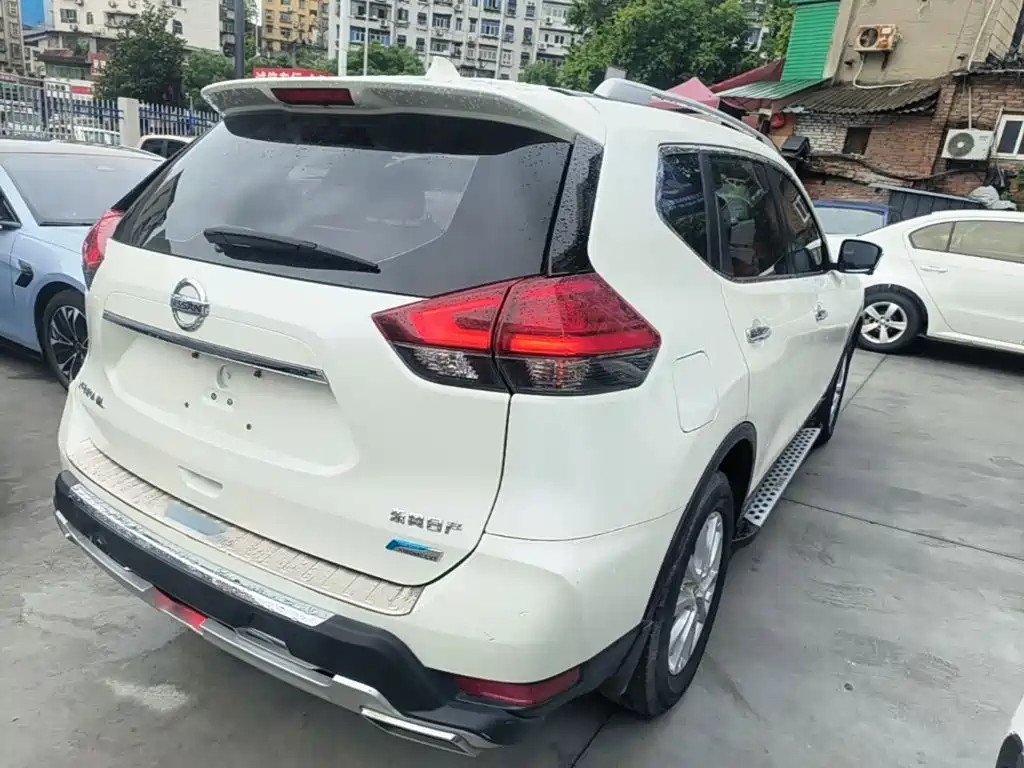 X-Trail 2.0 L CVT Comfort 2 WD