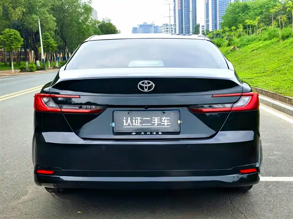 Camry Dual Engine 2.0 HG Distinguished