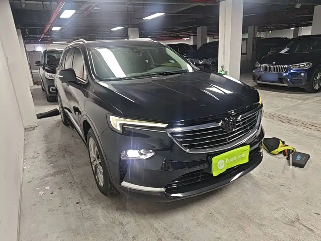 Enclave 28 T 2 WD Distinguished