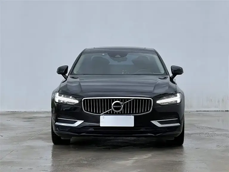 Volvo S90 T4 Smart Travel Luxury