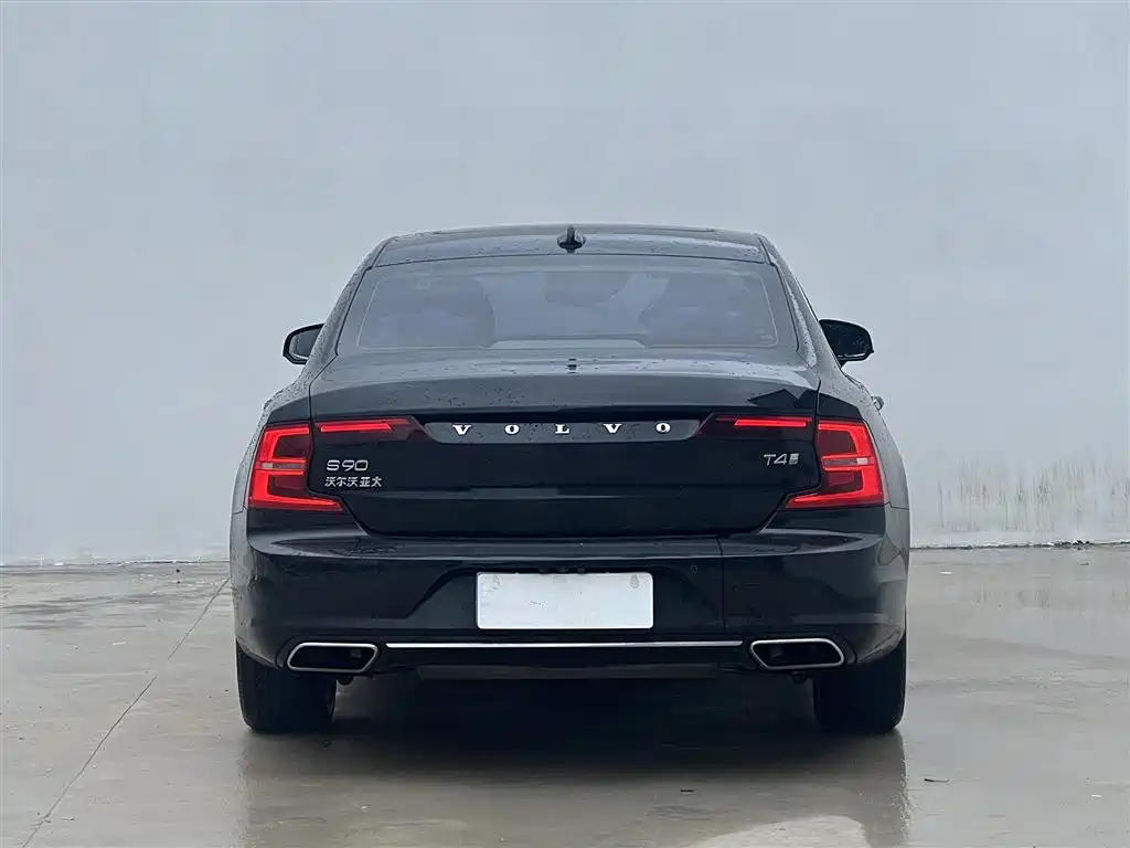 Volvo S90 T4 Smart Travel Luxury